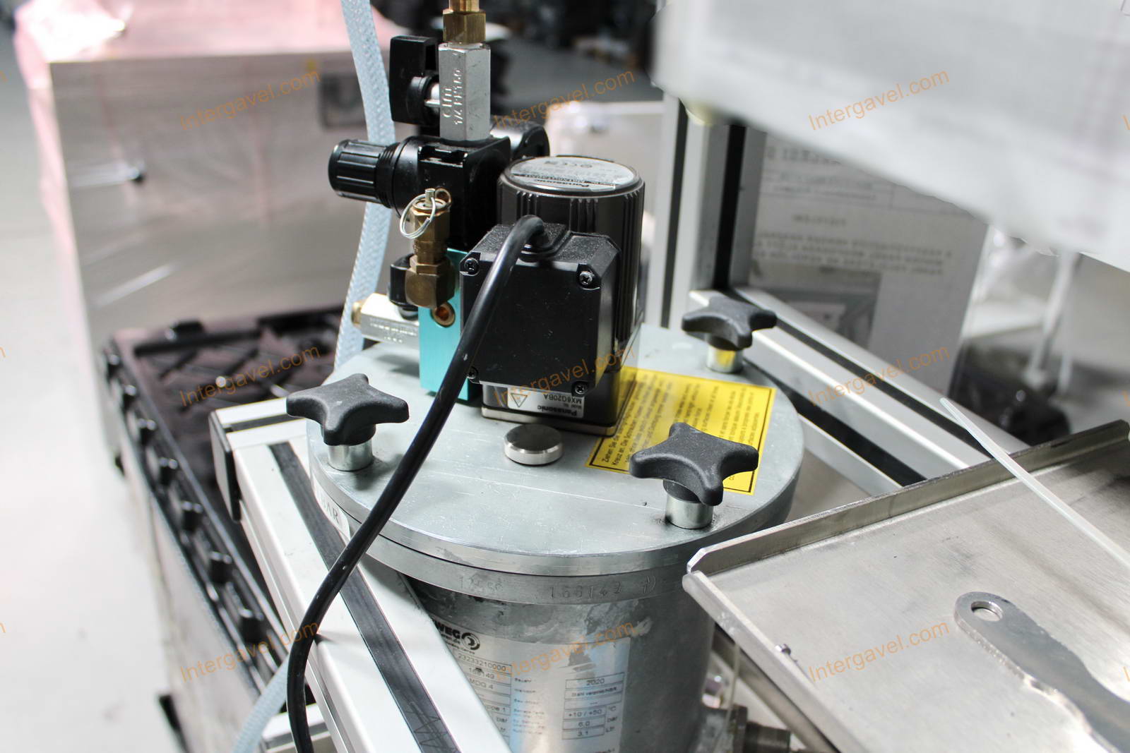 Bontott szerelő munkahely 14