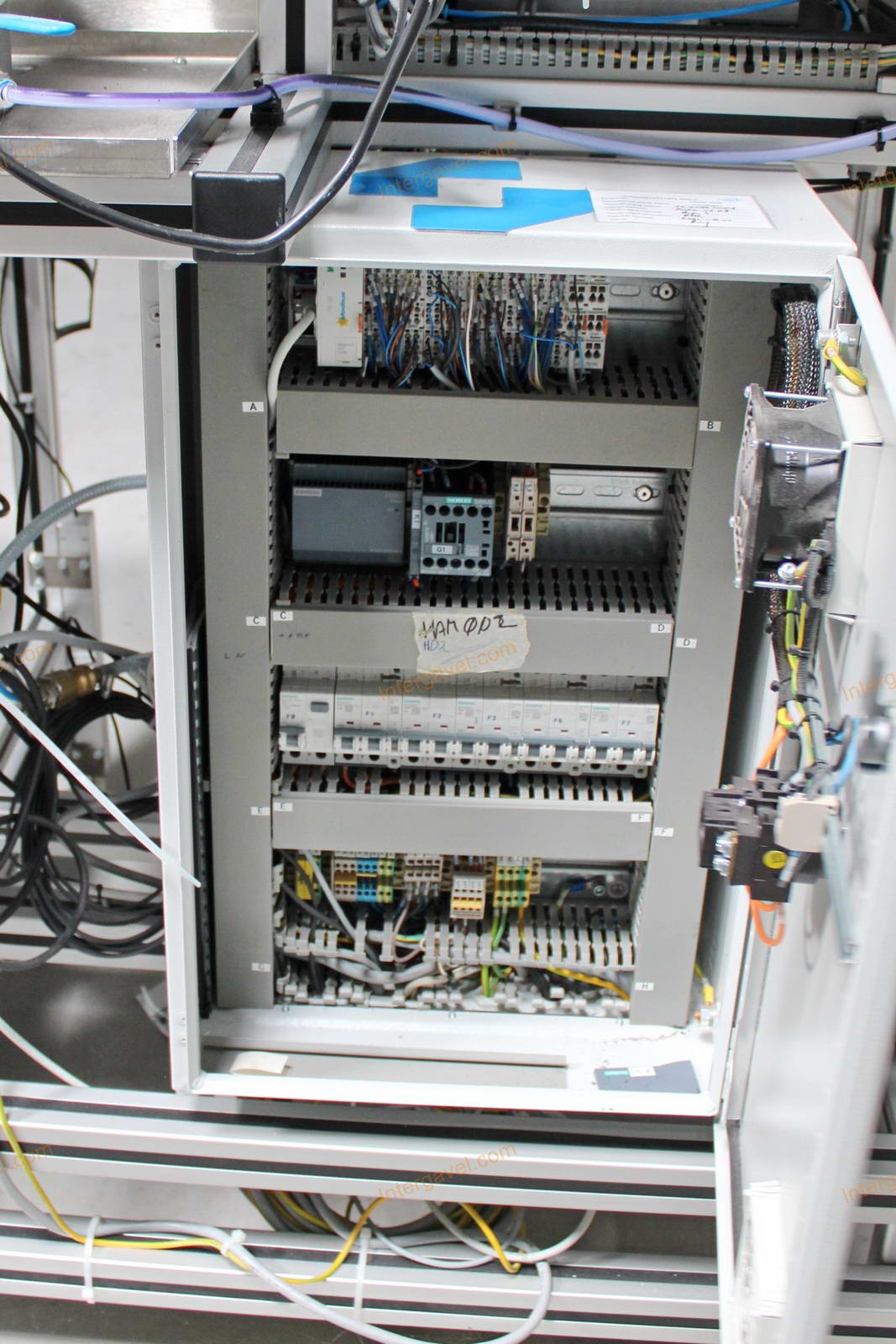 Bontott szerelő munkahely 18