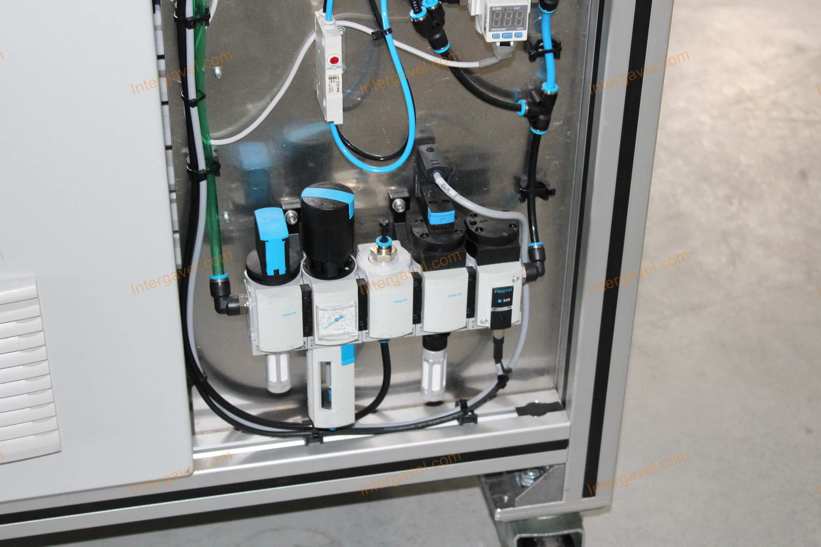 Bontott szerelő célgép 25