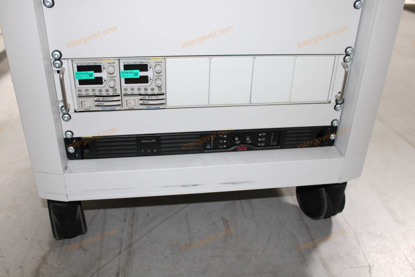 Bontott teszt szekrény 8