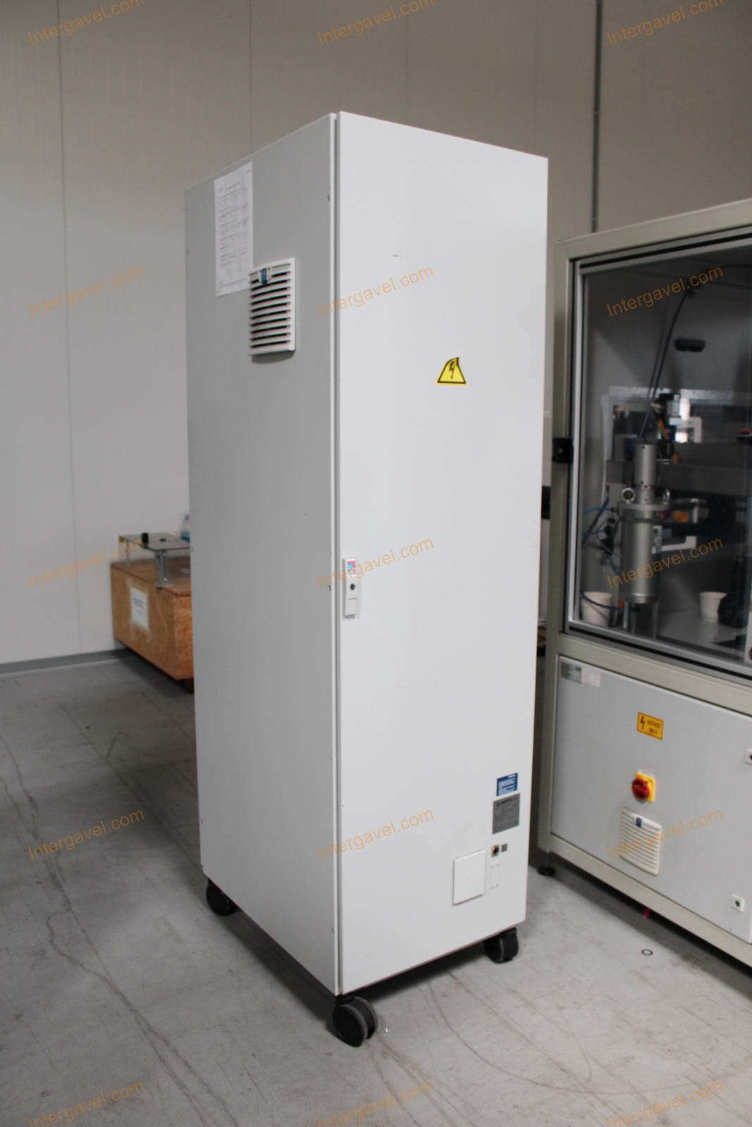 Bontott teszt szekrény 13