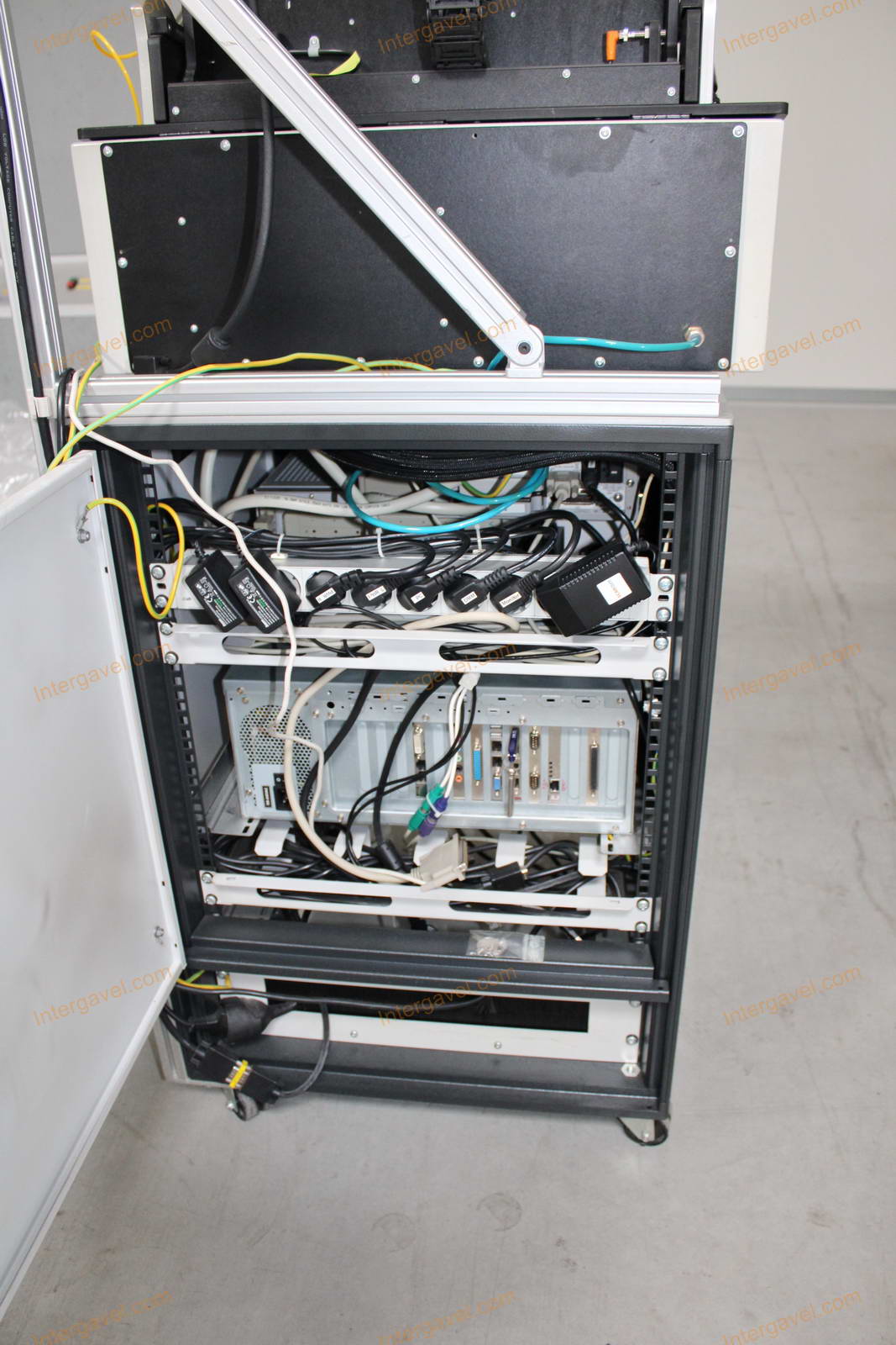 Bontott teszt szekrény 10