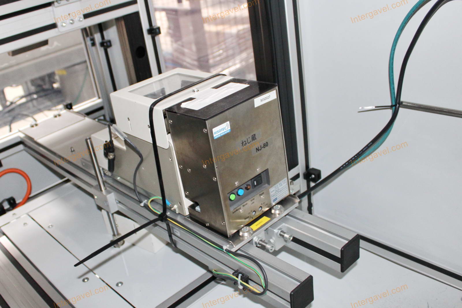 Bontott szerelő célgép 15