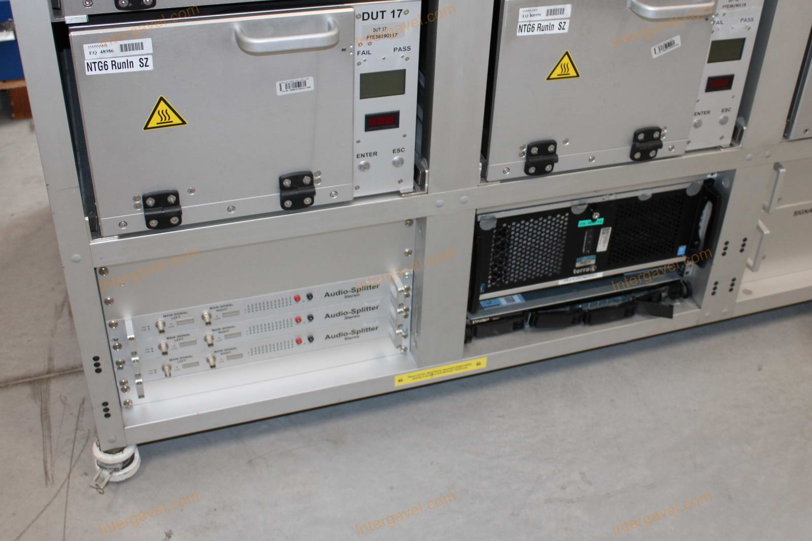 Bontott teszt szekrény 2