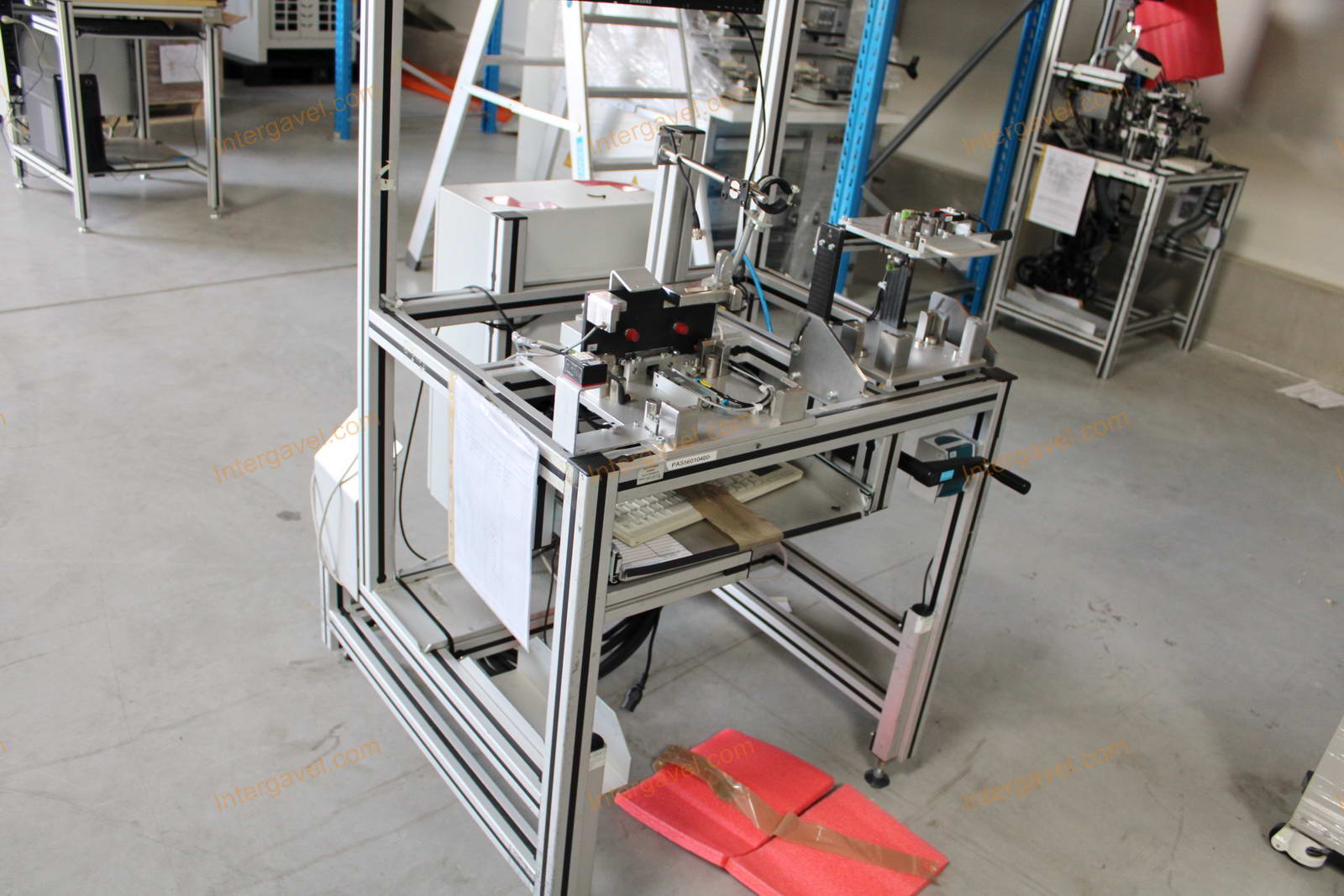 Bontott szerelő munkahely 4