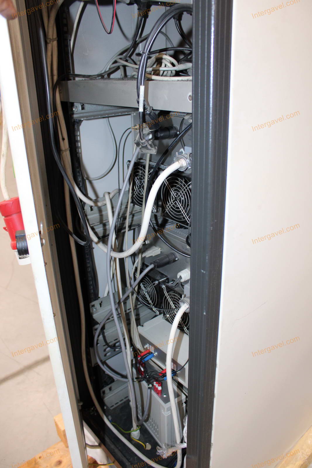 Bontott teszt szekrény 4