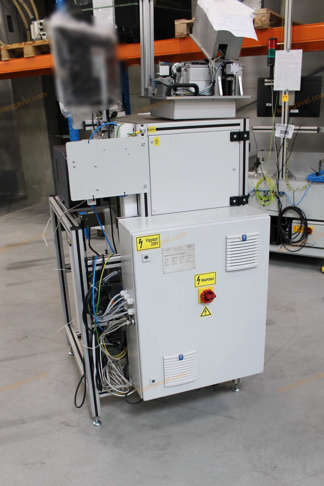 Bontott teszt munkahely 7