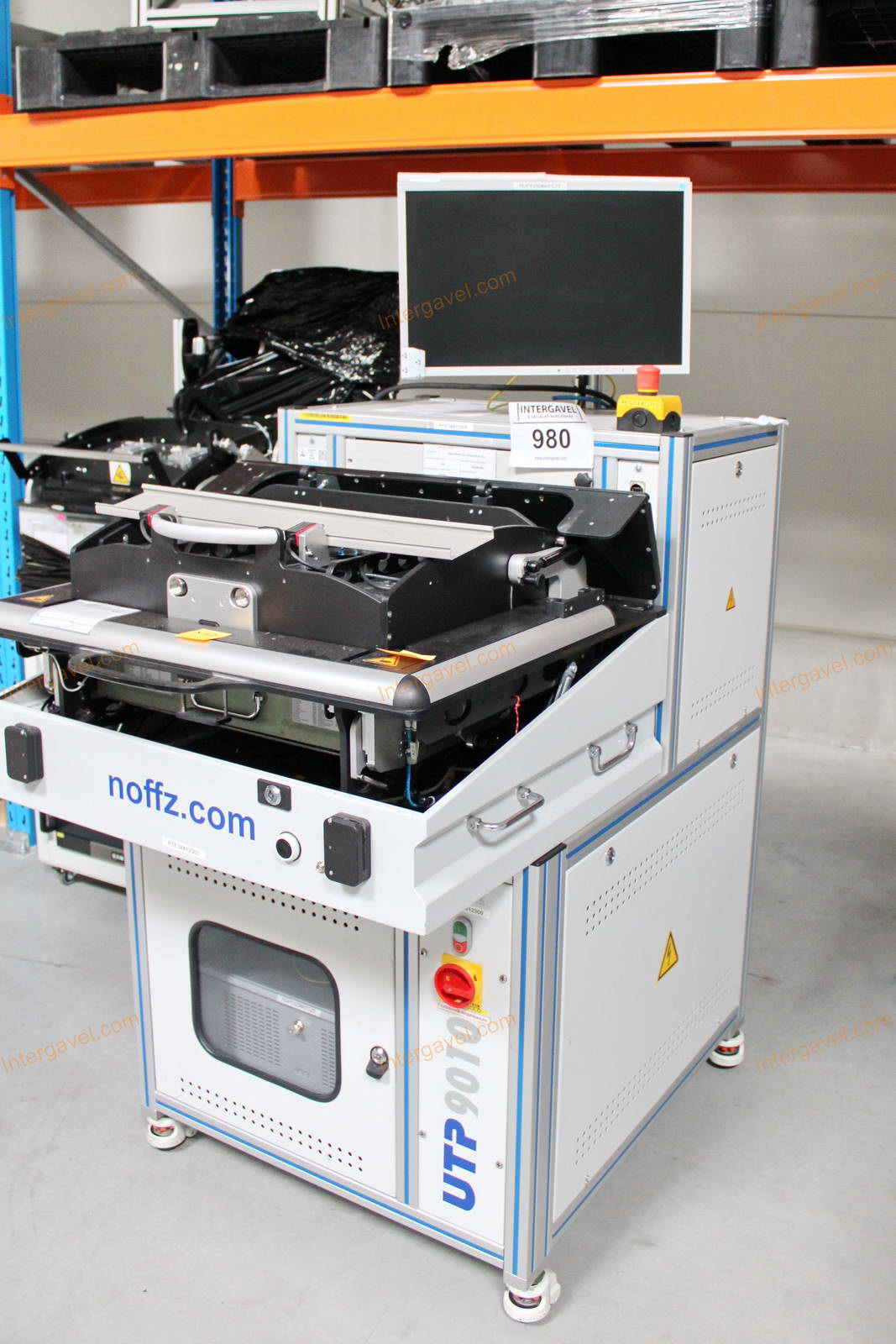 Bontott teszt szekrény 1