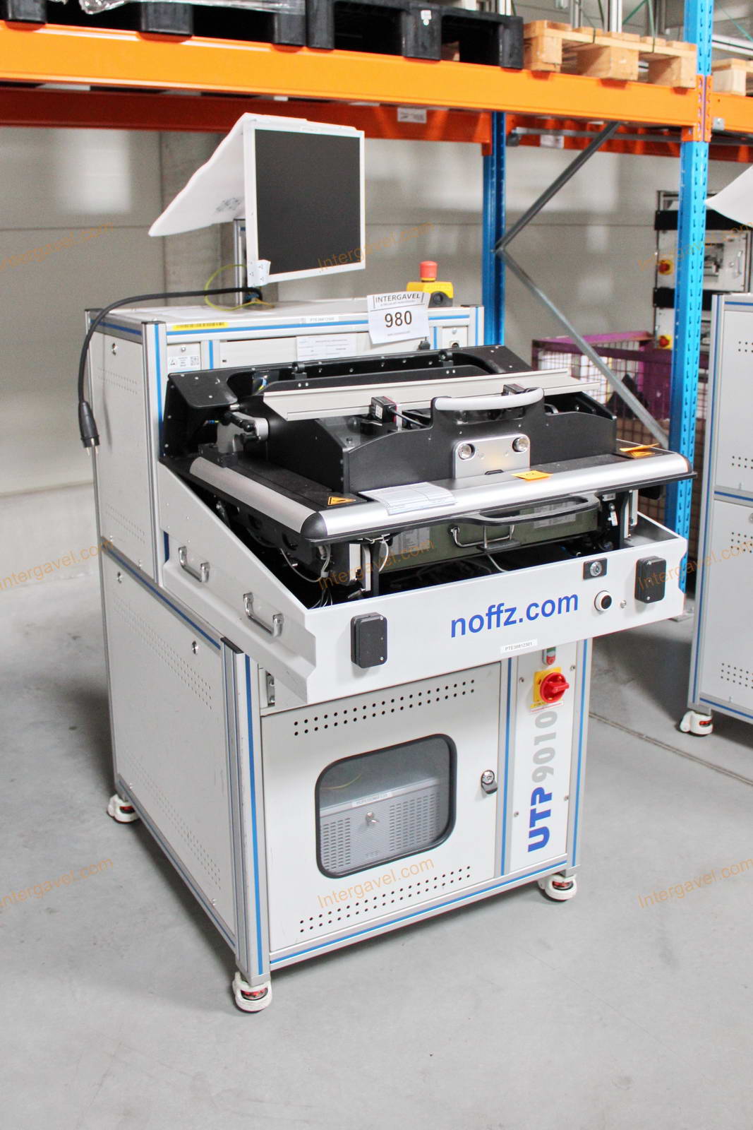 Bontott teszt szekrény 2