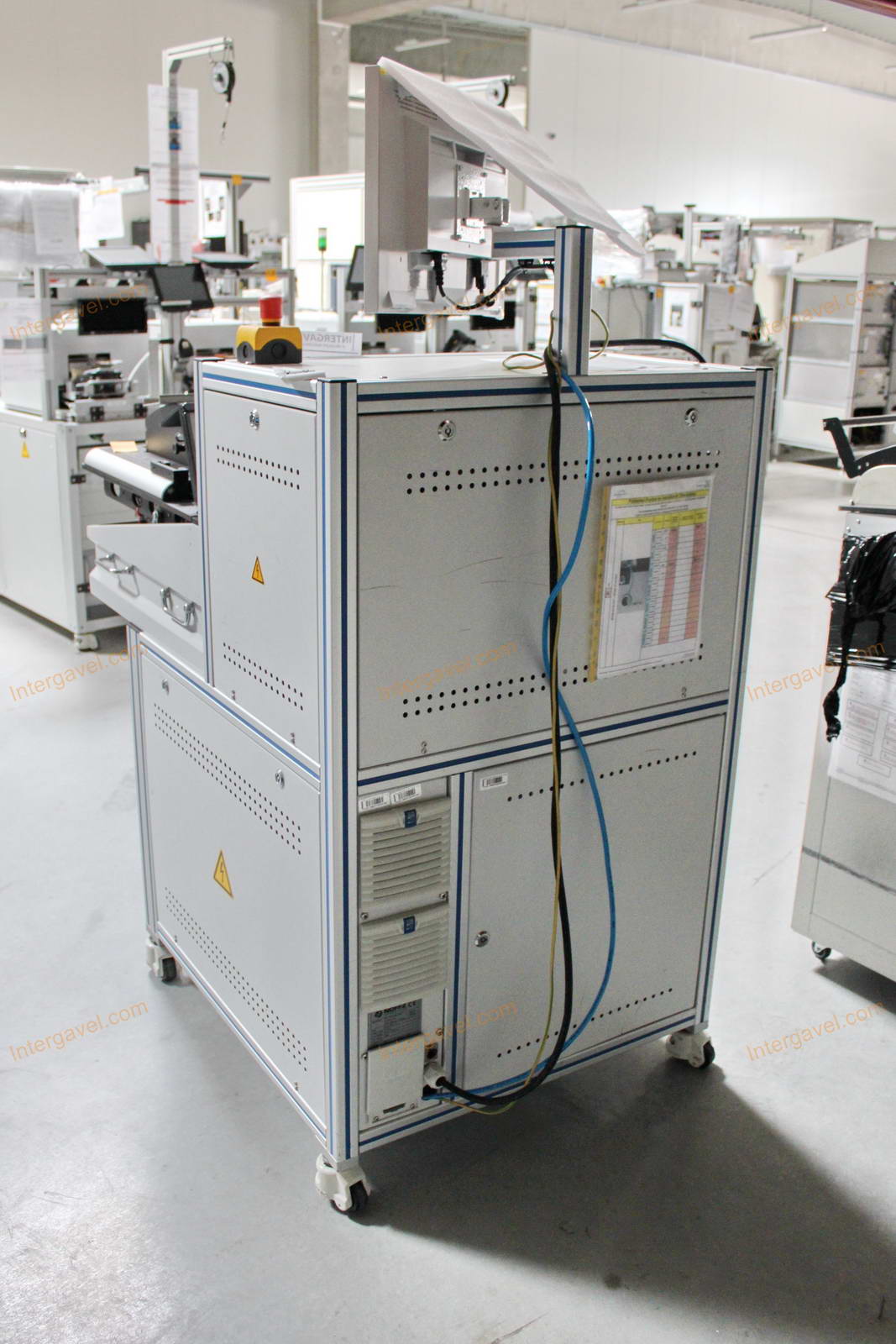 Bontott teszt szekrény 3