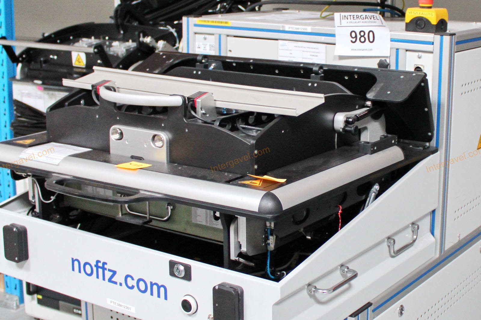 Bontott teszt szekrény 9