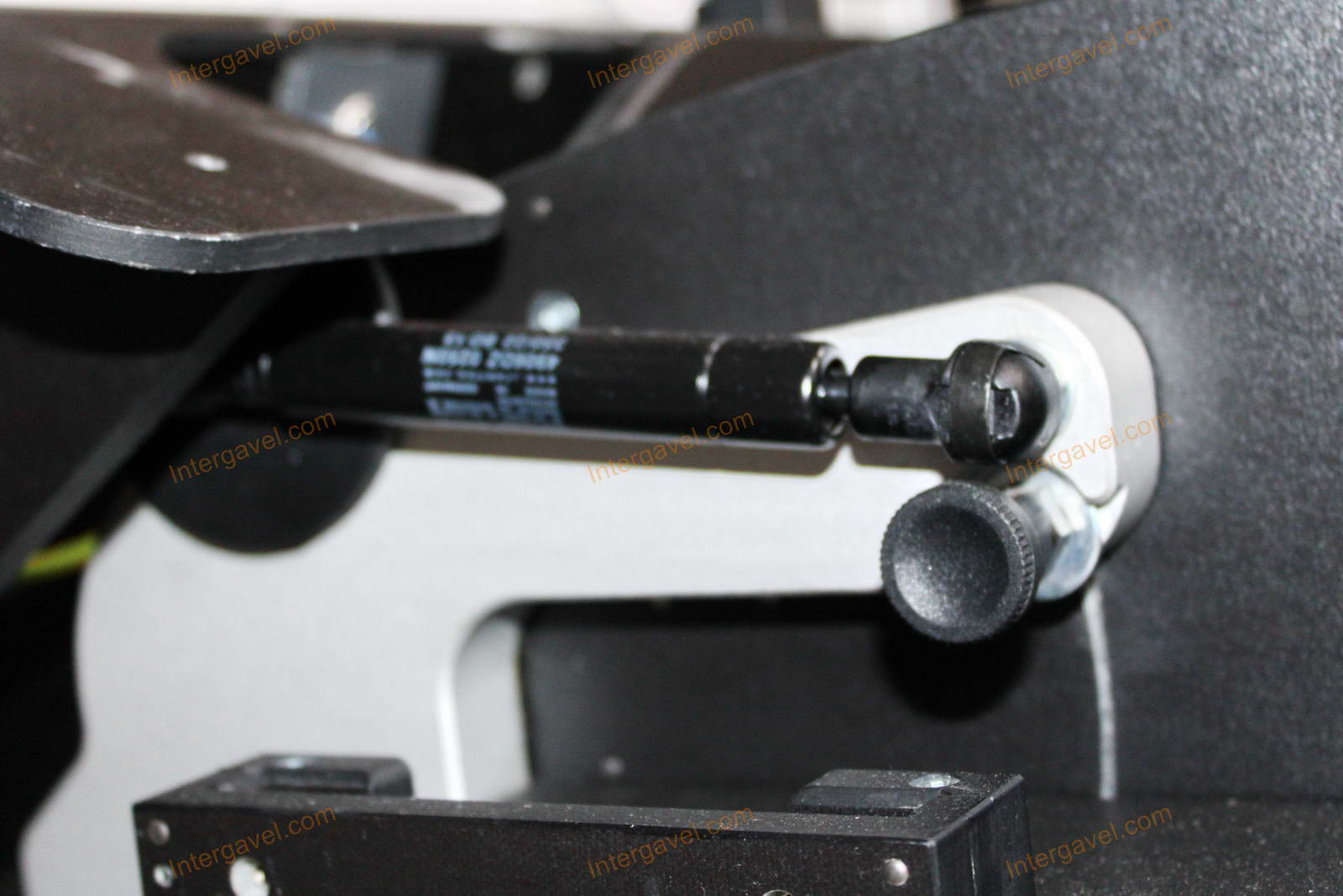 Bontott teszt szekrény 12