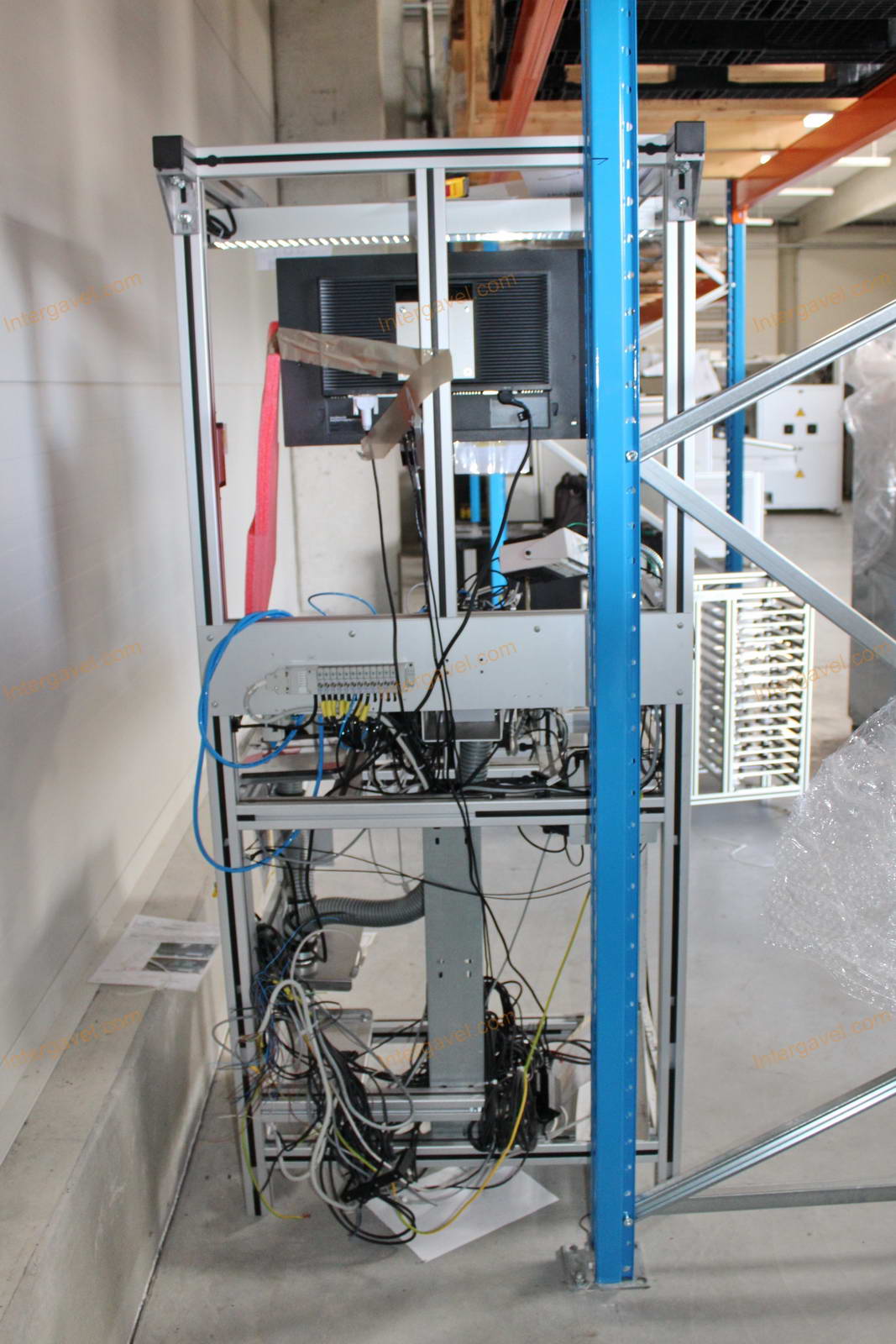 Bontott szerelő munkahely 14