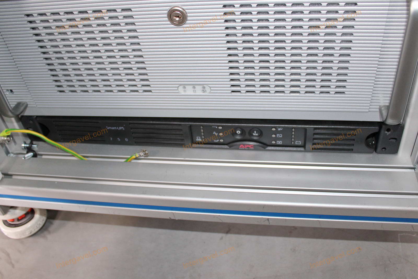 Bontott teszt szekrény 5