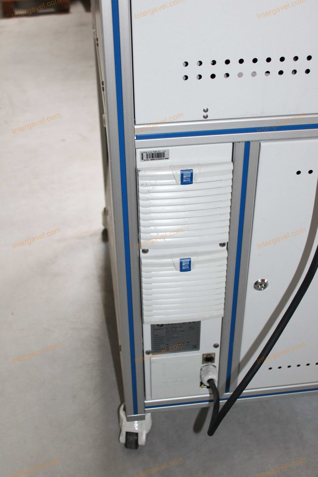 Bontott teszt szekrény 14