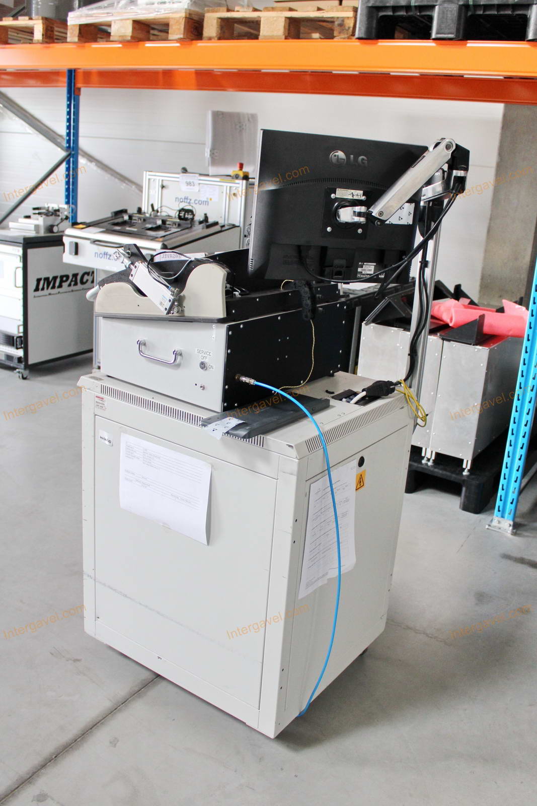 Bontott teszt szekrény 2