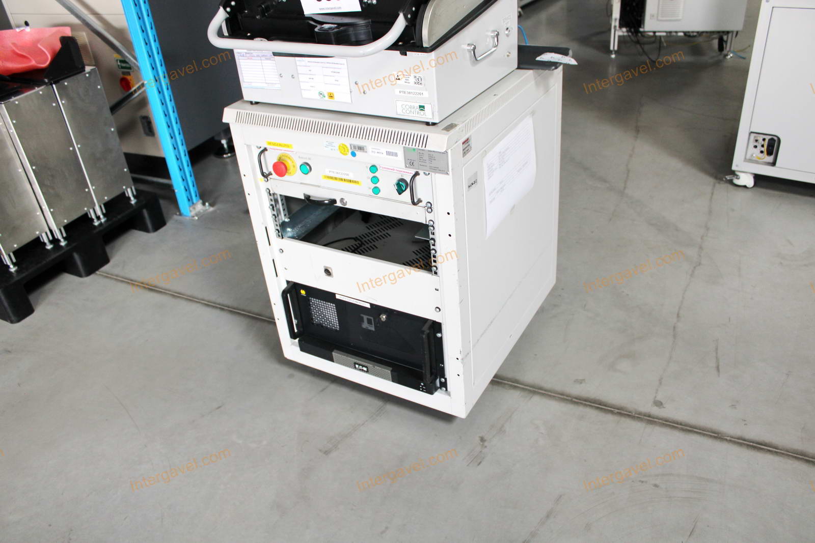 Bontott teszt szekrény 3