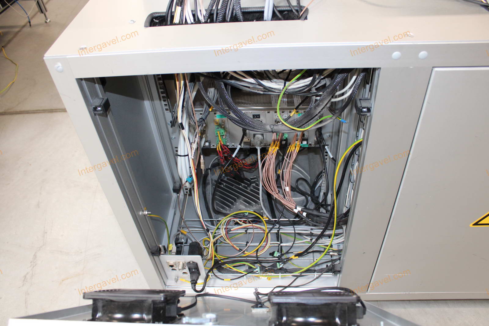 Bontott teszt munkahely 11