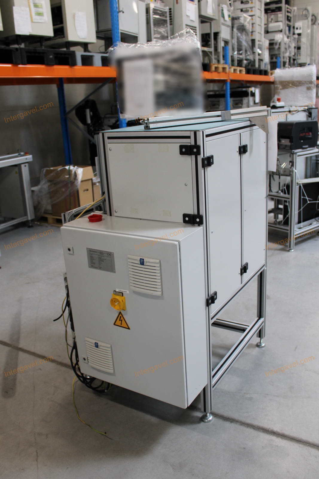 Bontott teszt munkahely 4