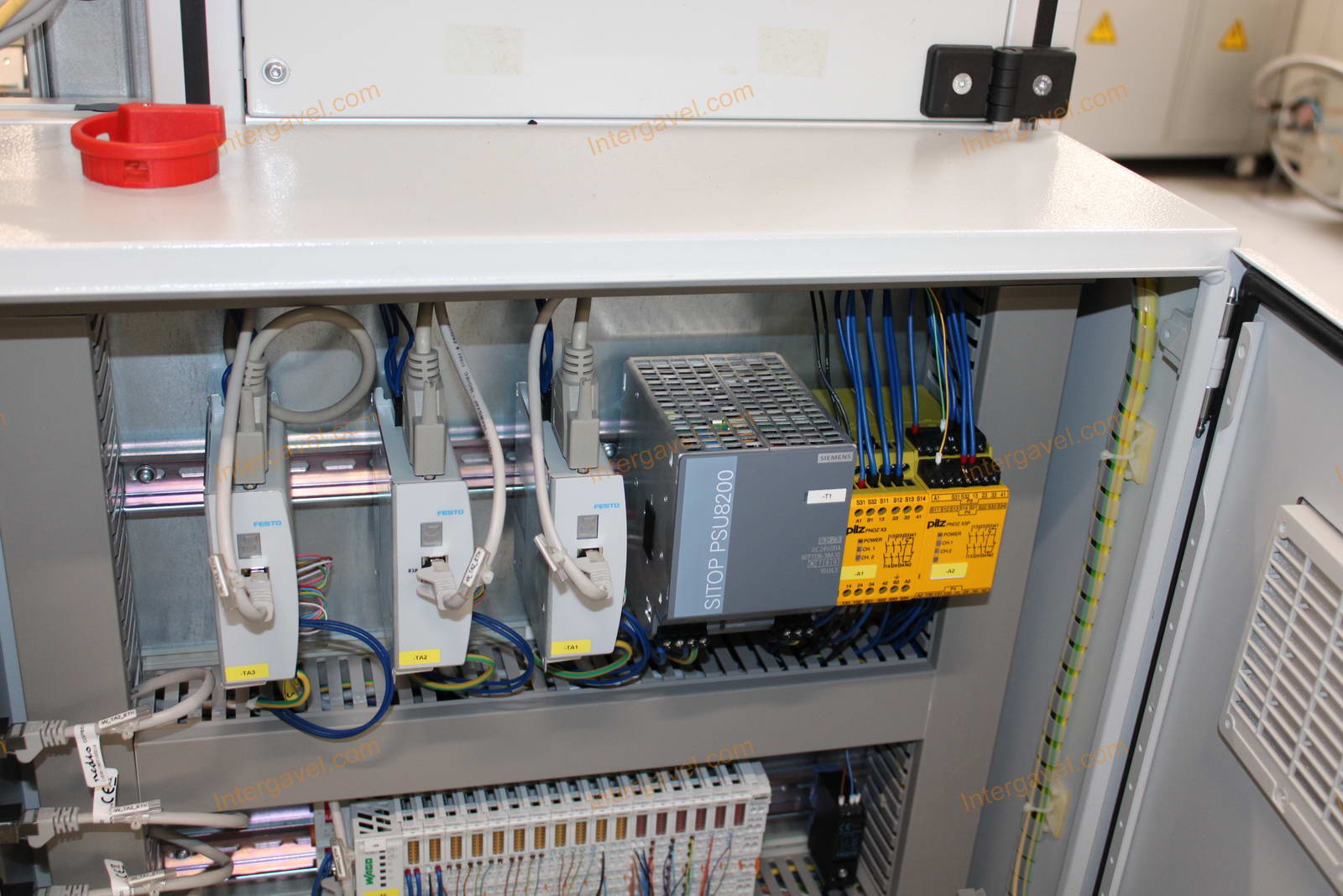 Bontott teszt munkahely 7