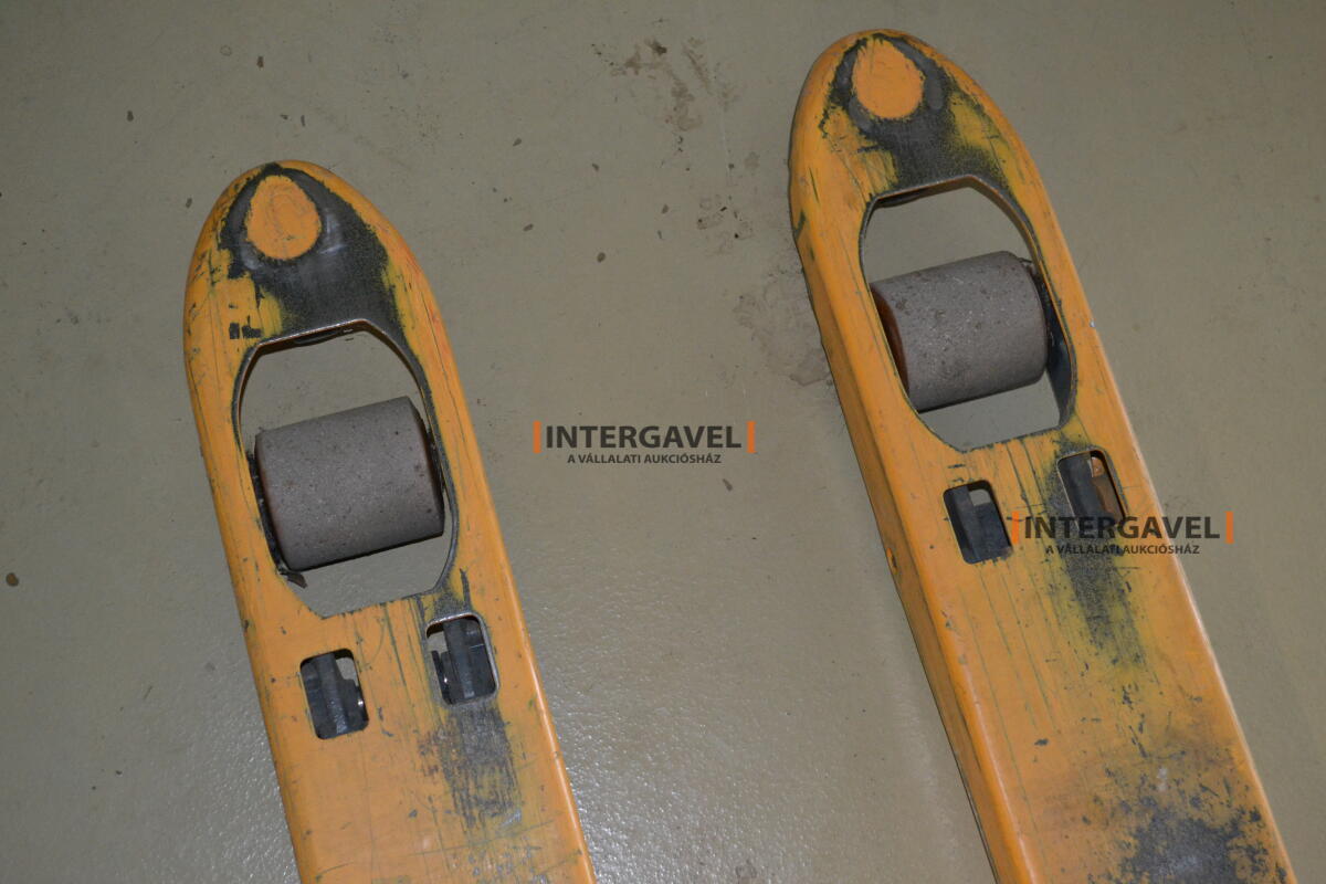 Kézi raklapemelő 4