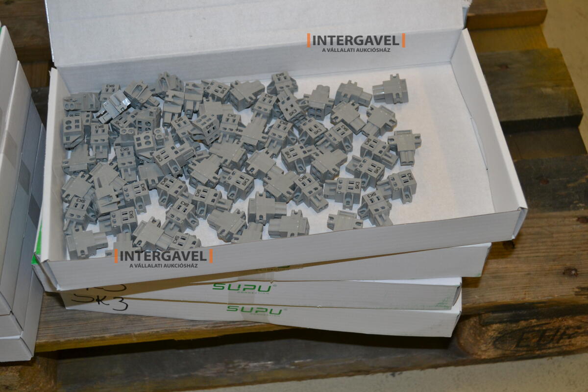 Vegyes csatlakozók, csatlakozótokok, elektronikai alkatrészek 5