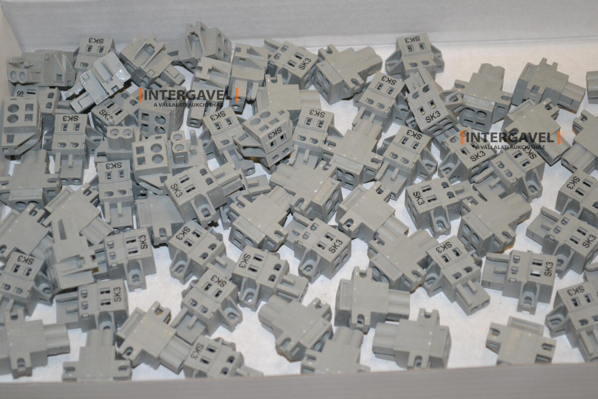 Vegyes csatlakozók, csatlakozótokok, elektronikai alkatrészek 6