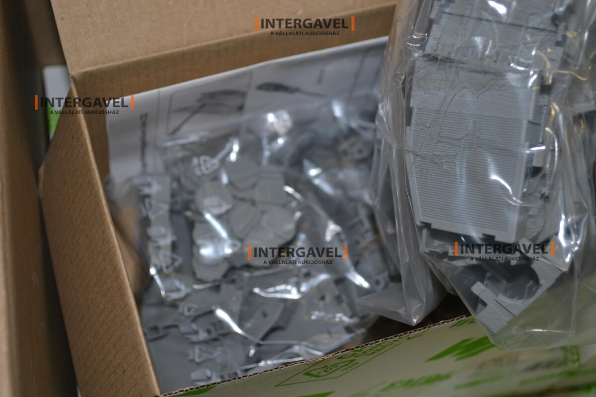 Vegyes csatlakozók, csatlakozótokok, elektronikai alkatrészek 14