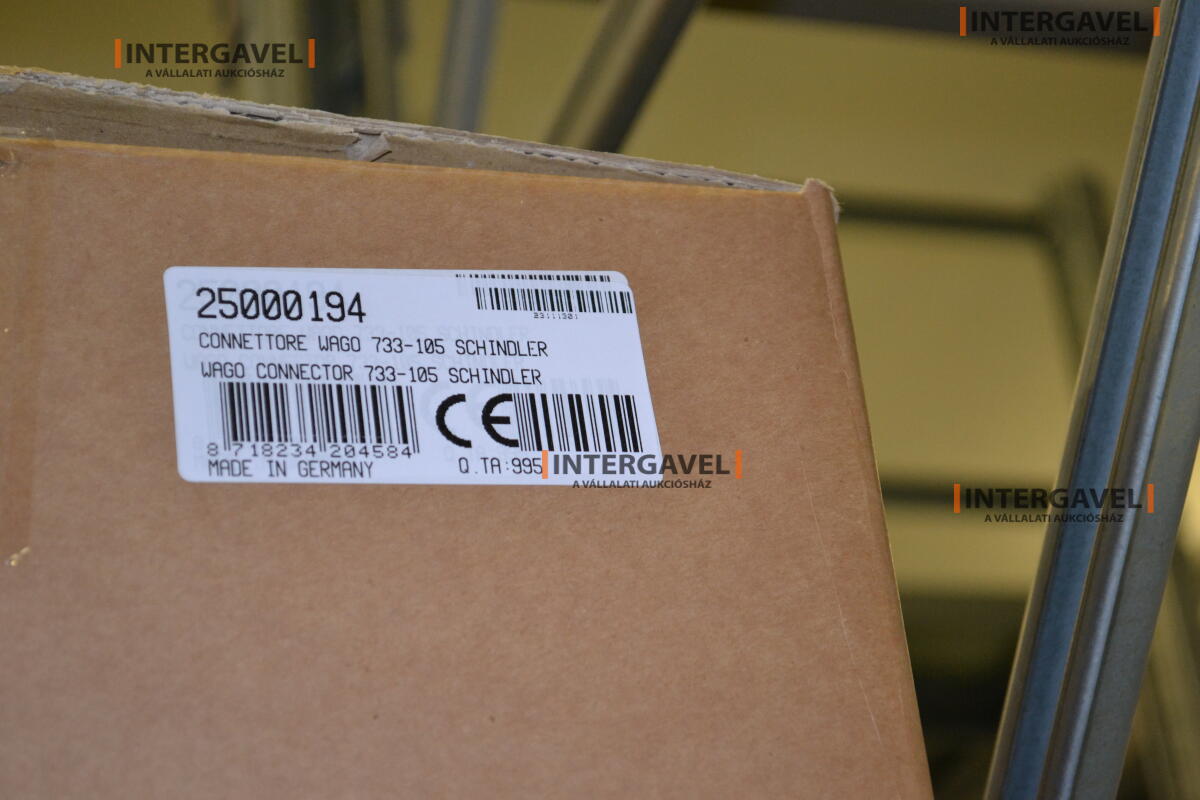 Vegyes csatlakozók, csatlakozótokok, elektronikai alkatrészek 61