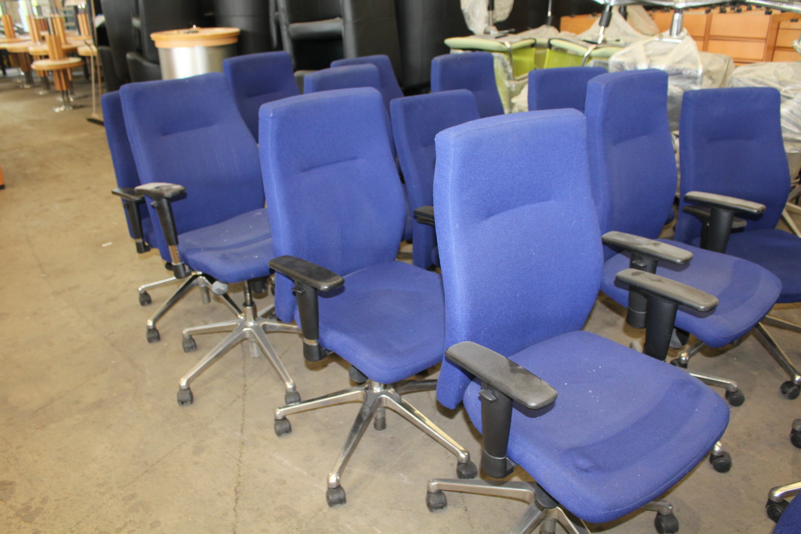 Irodai szék (Orlando-kék) 4