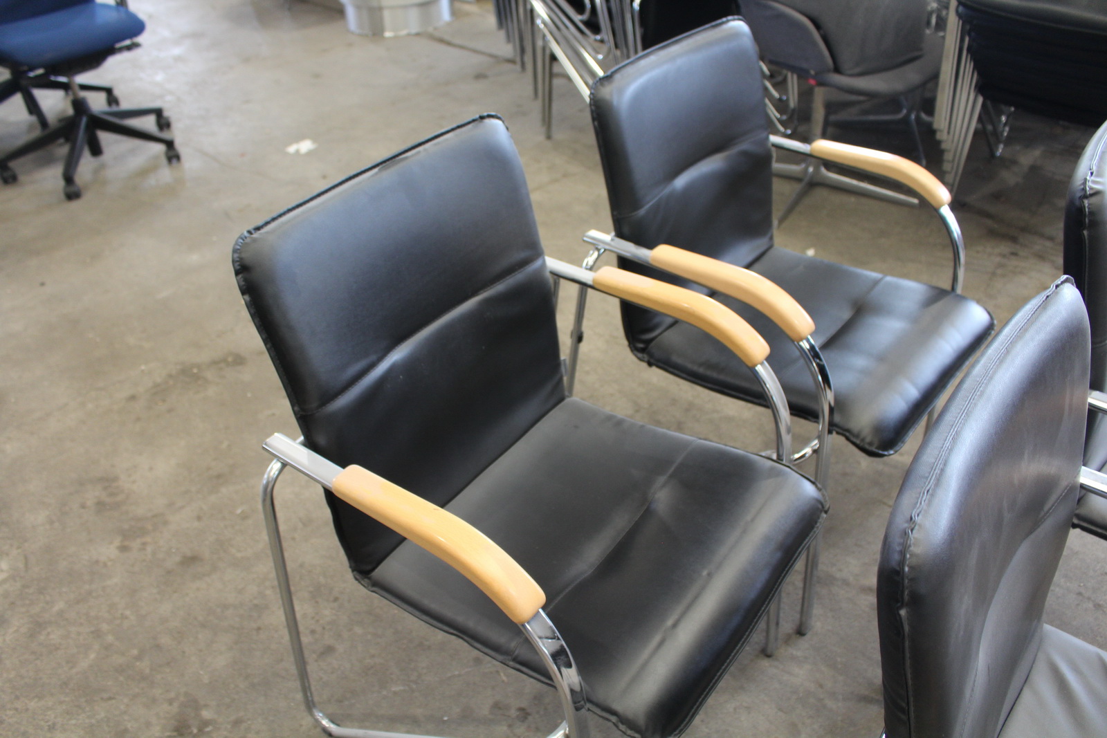 Tárgyalószék (fekete) 3