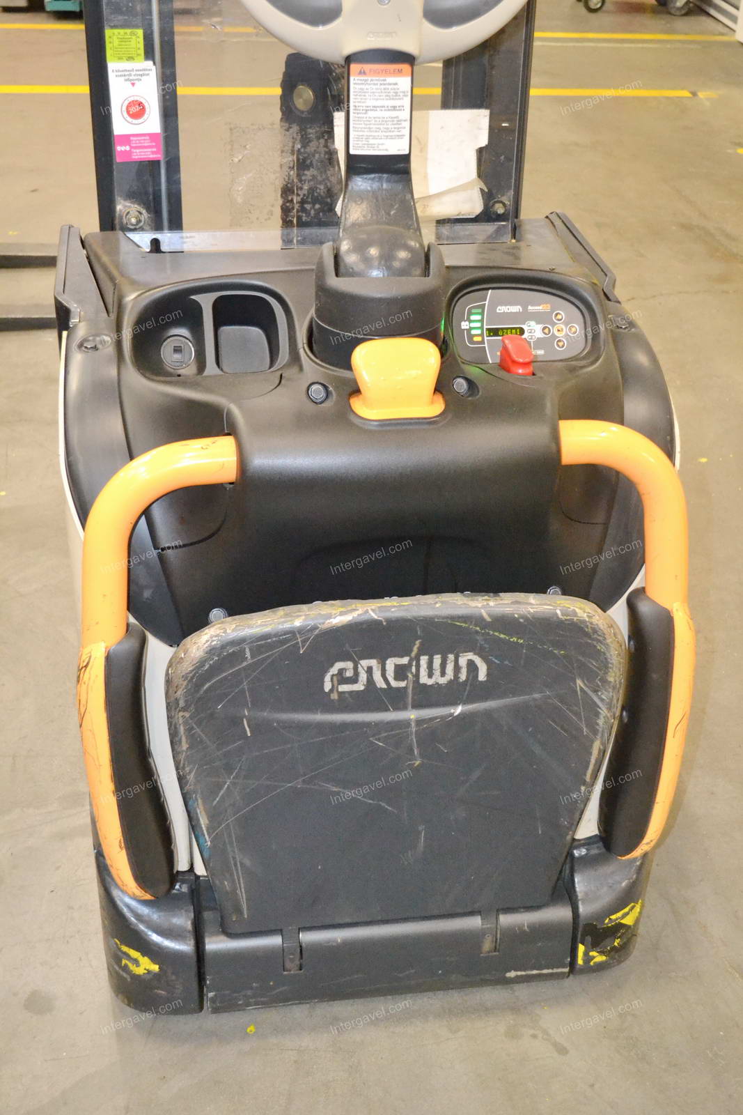 Targonca - Crown, DT 3040 11