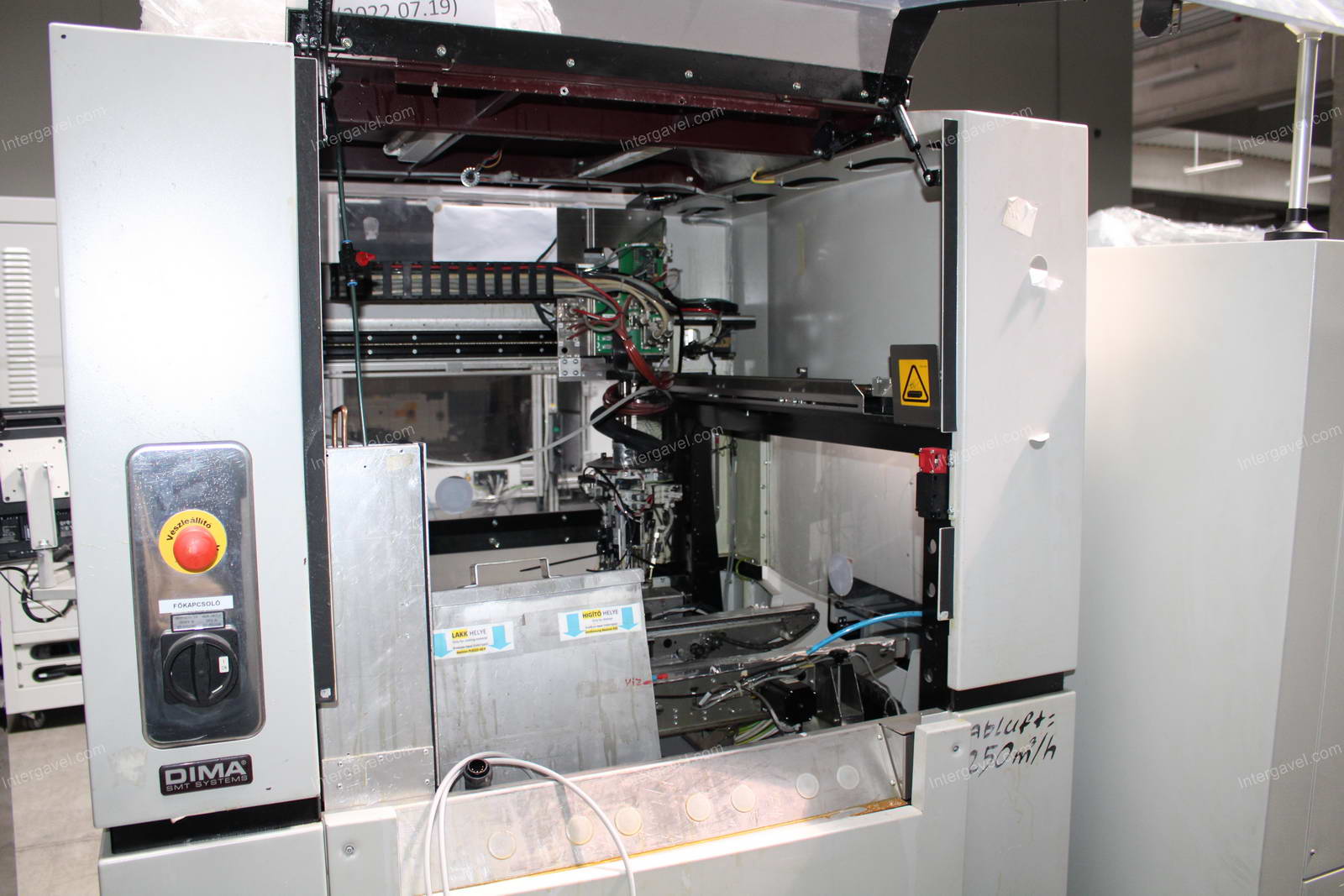 Lakkozó berendezés 10