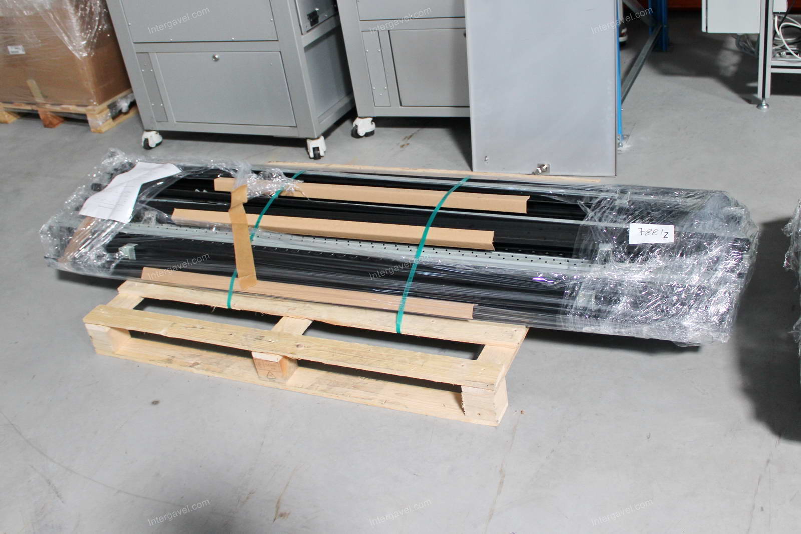 Bontott görgős tároló elemek 6