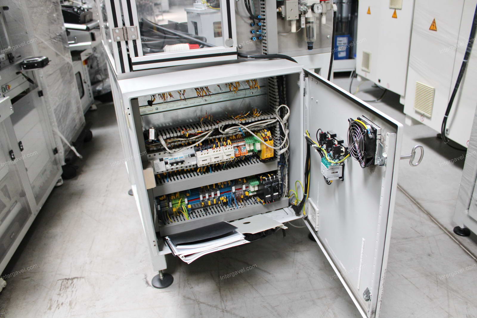 Bontott szerelő munkahely Melfa RH-6FH-D robottal 20