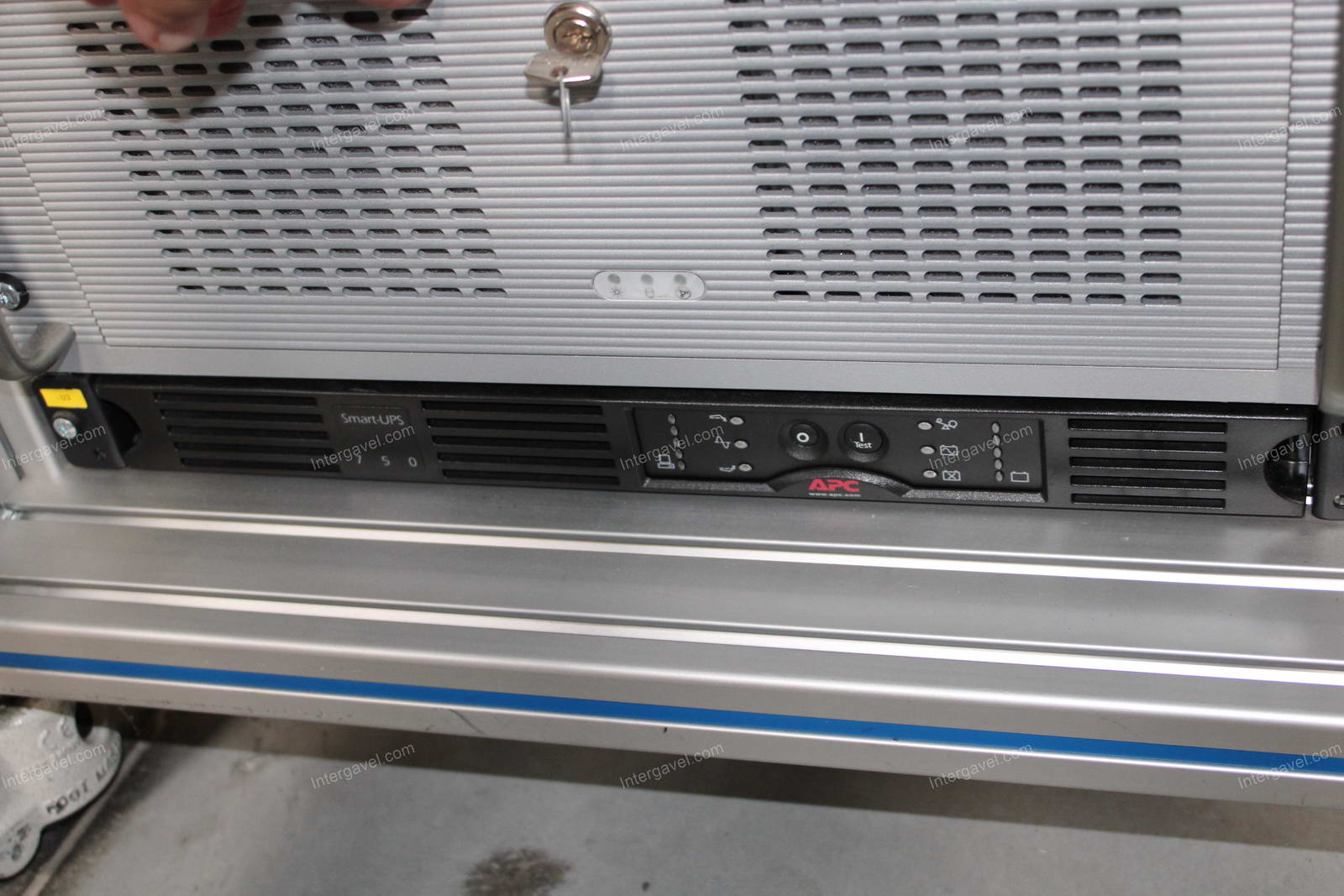 Bontott teszt szekrény 5