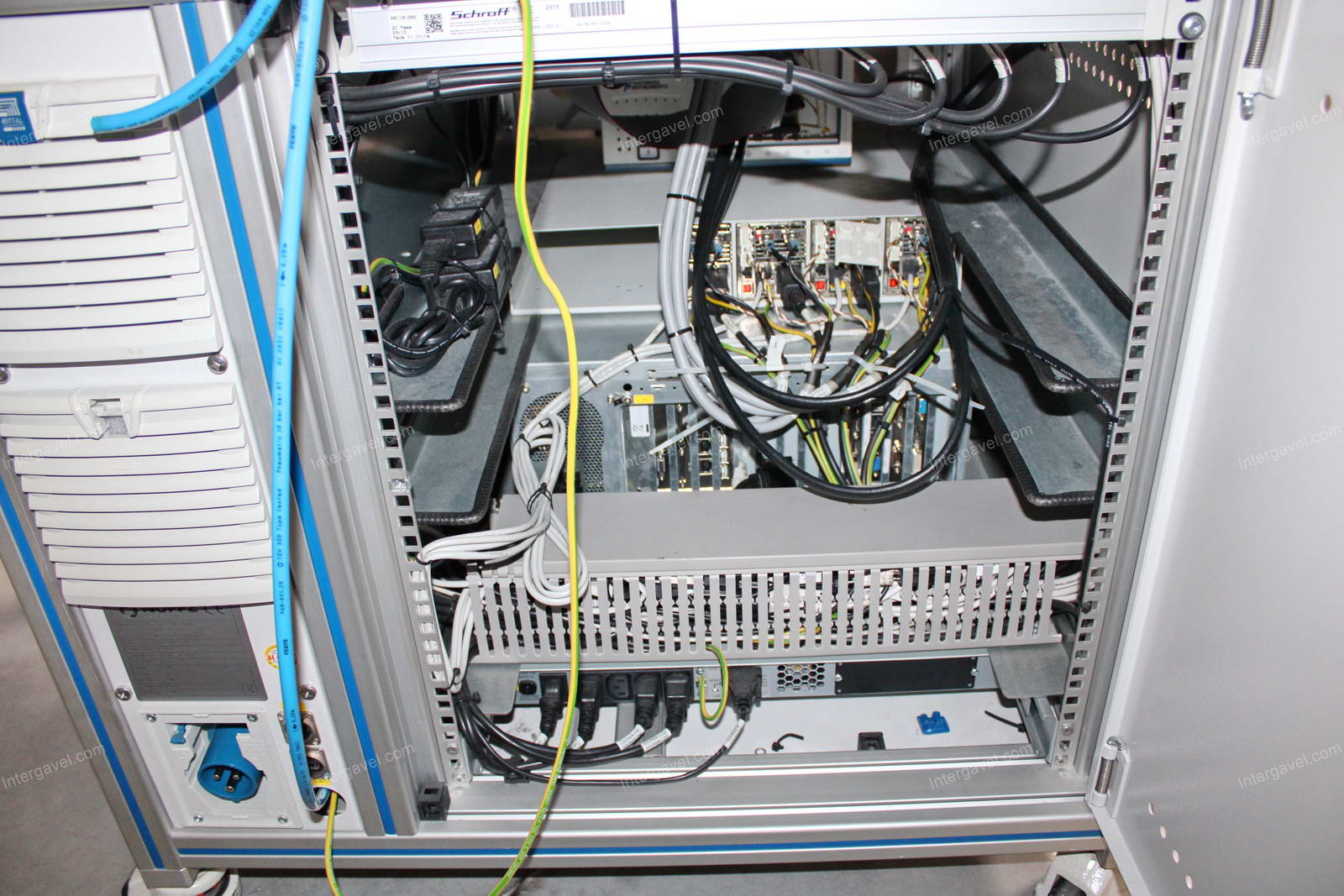 Bontott teszt szekrény 10