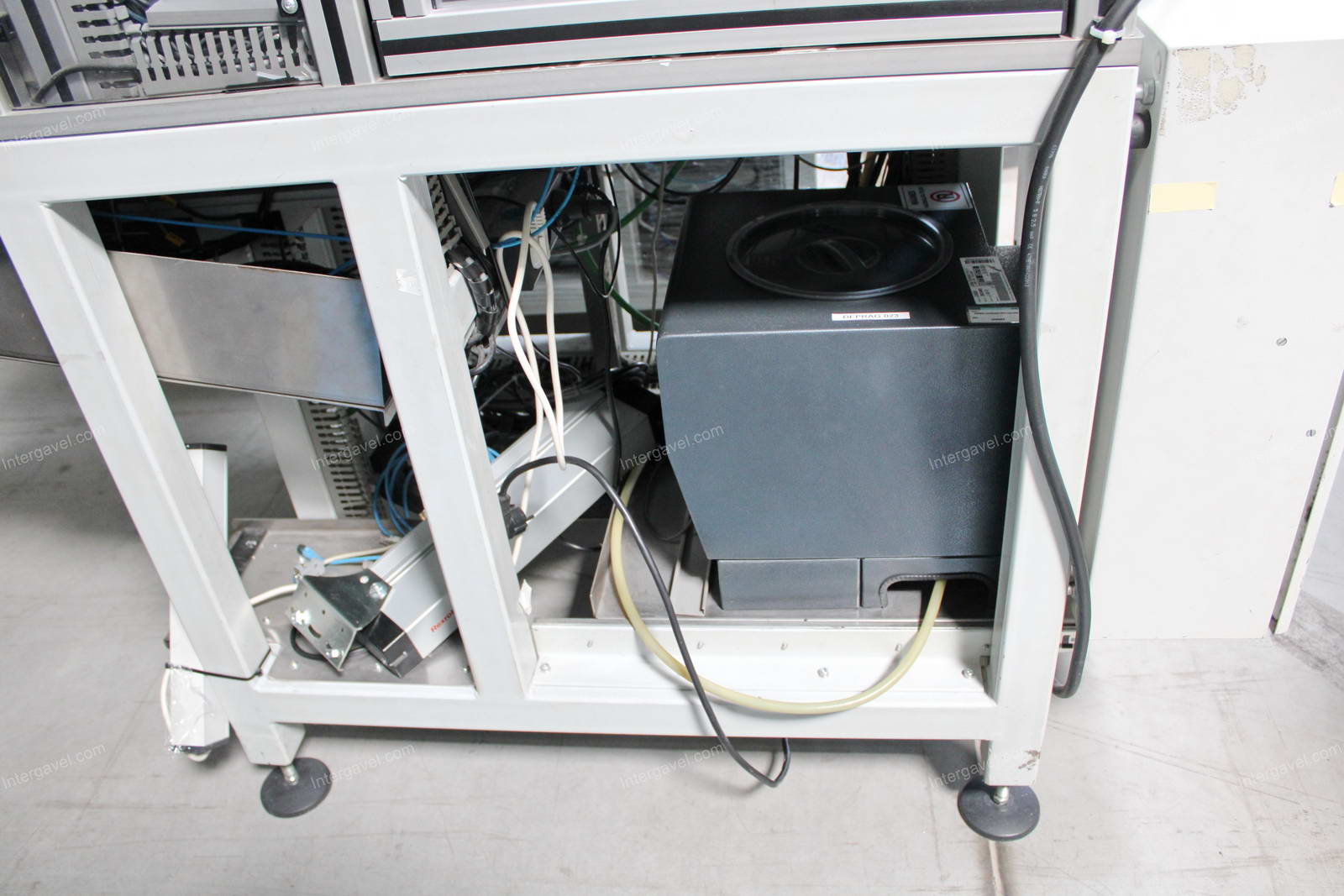 Bontott szerelő munkahely Melfa RH-6FH-D robottal 18