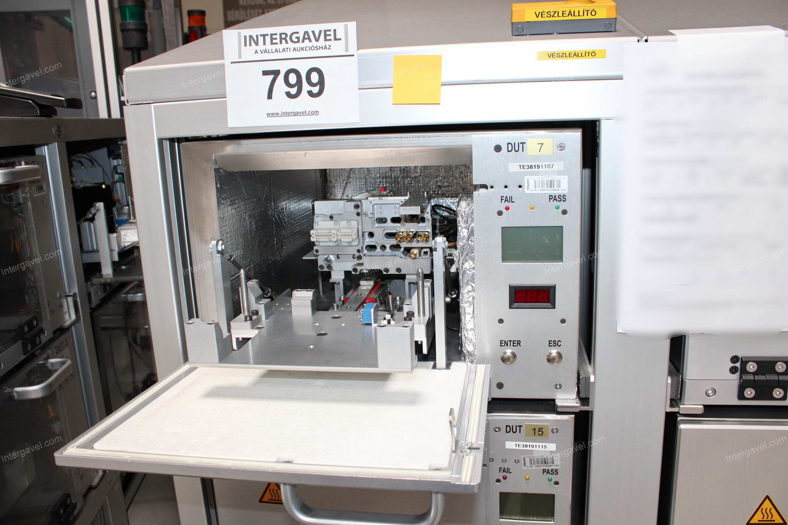 Bontott teszt szekrény 3