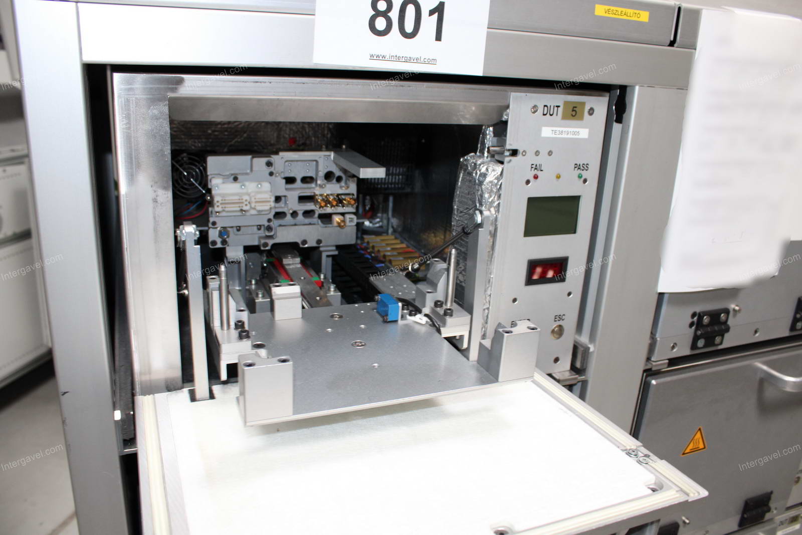 Bontott teszt szekrény 3