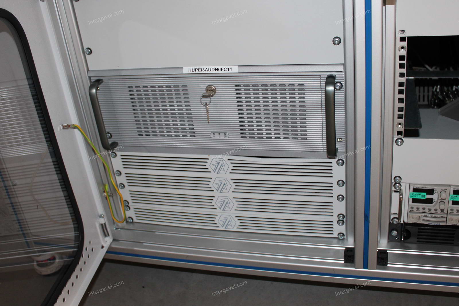 Bontott teszt szekrény 7