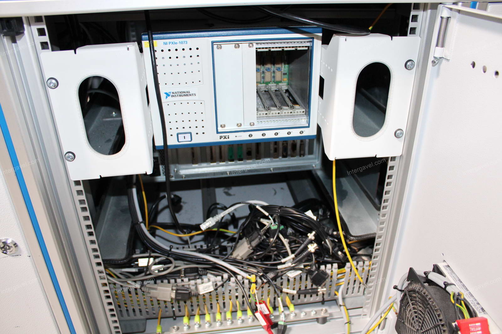 Bontott teszt szekrény 10