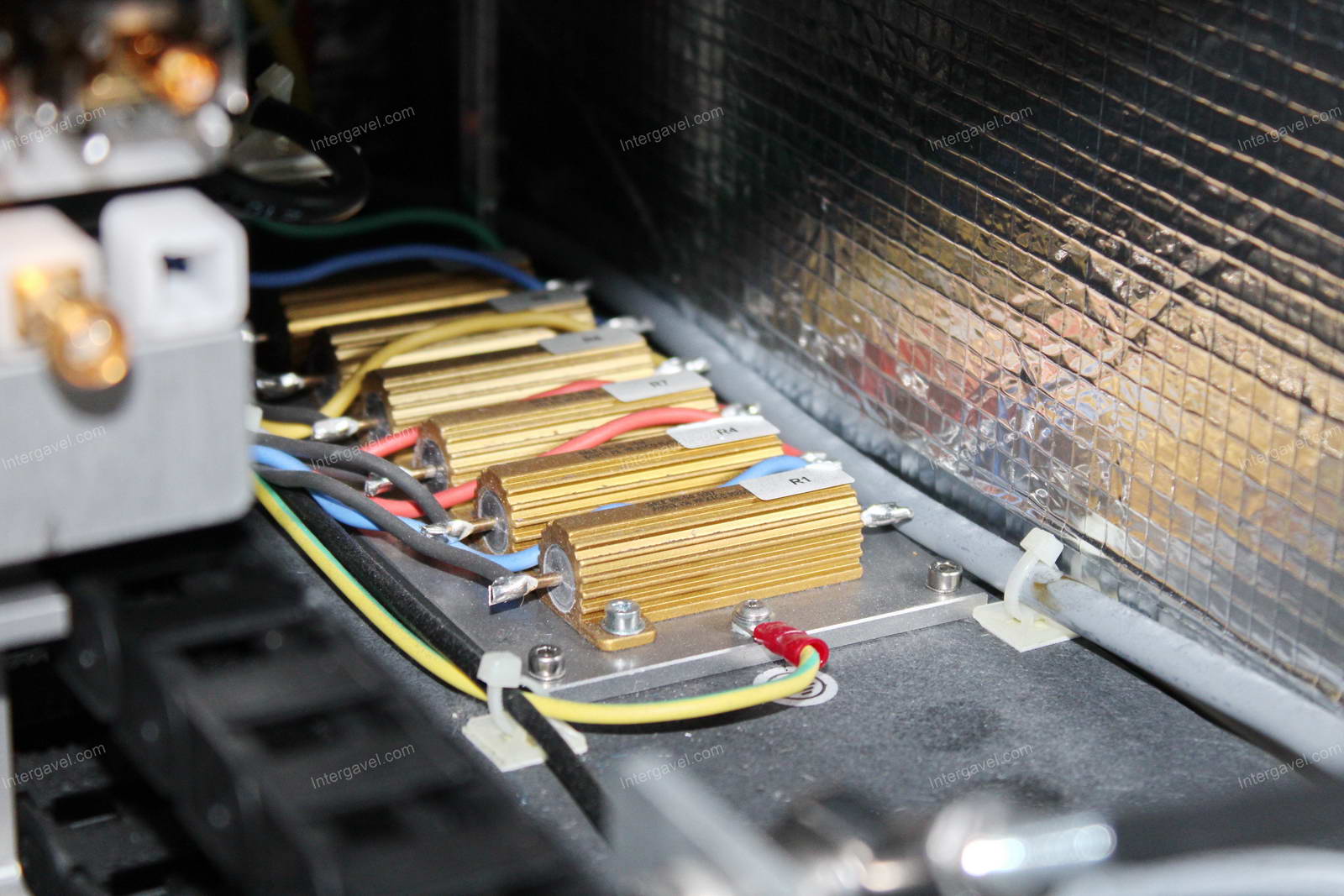 Bontott teszt szekrény 11