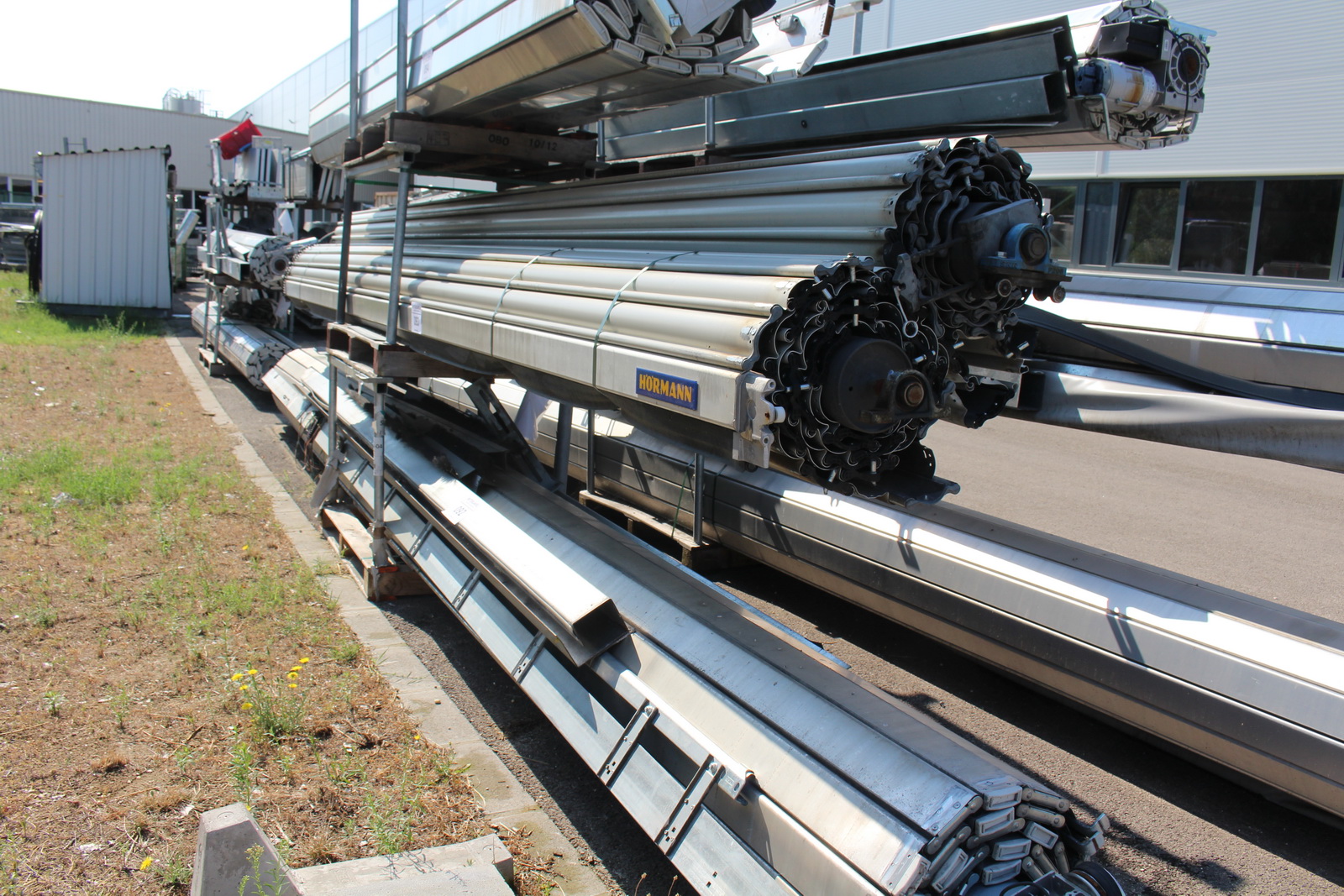 Ipari kapu (bontott) 3