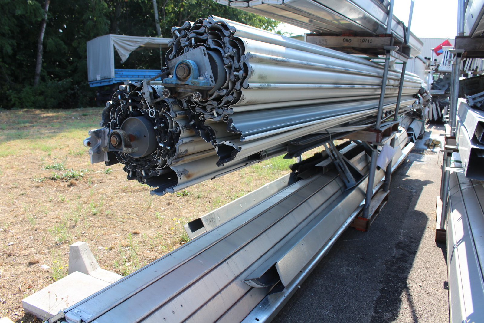 Ipari kapu (bontott) 4