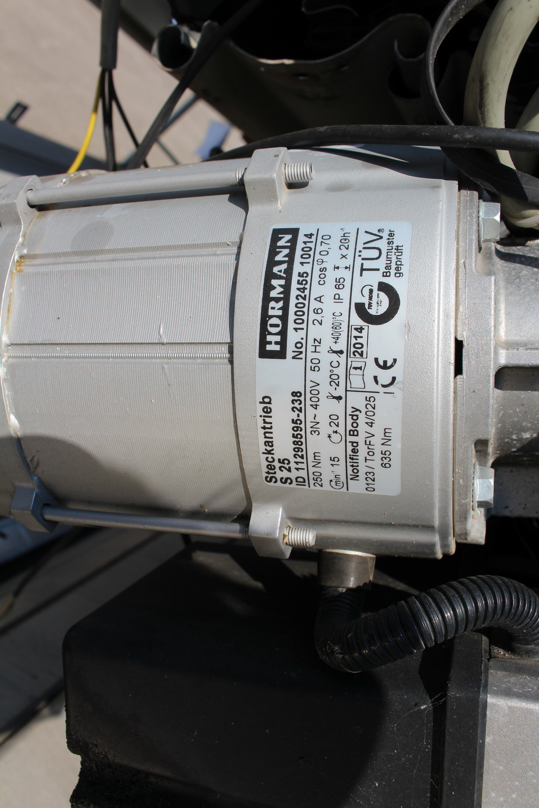 Ipari kapu (bontott) 6