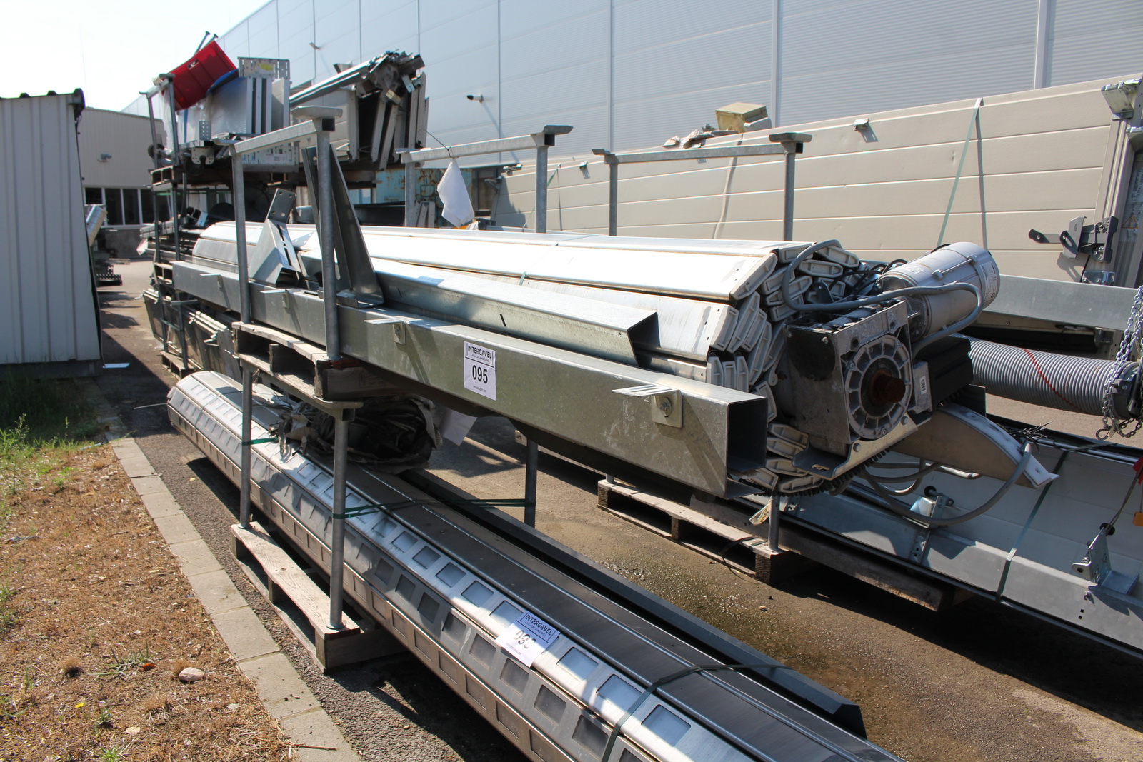 Ipari kapu (bontott) 6