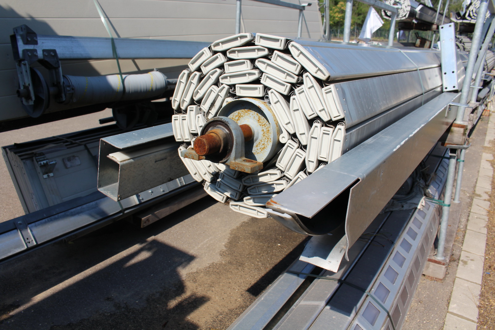 Ipari kapu (bontott) 7