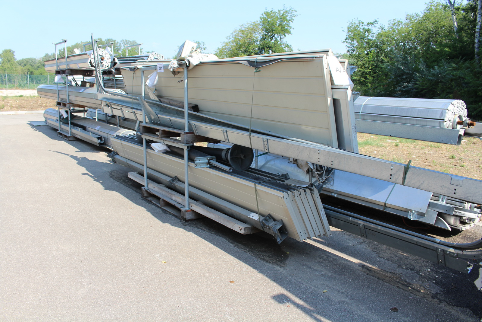 Ipari kapu (bontott) 2