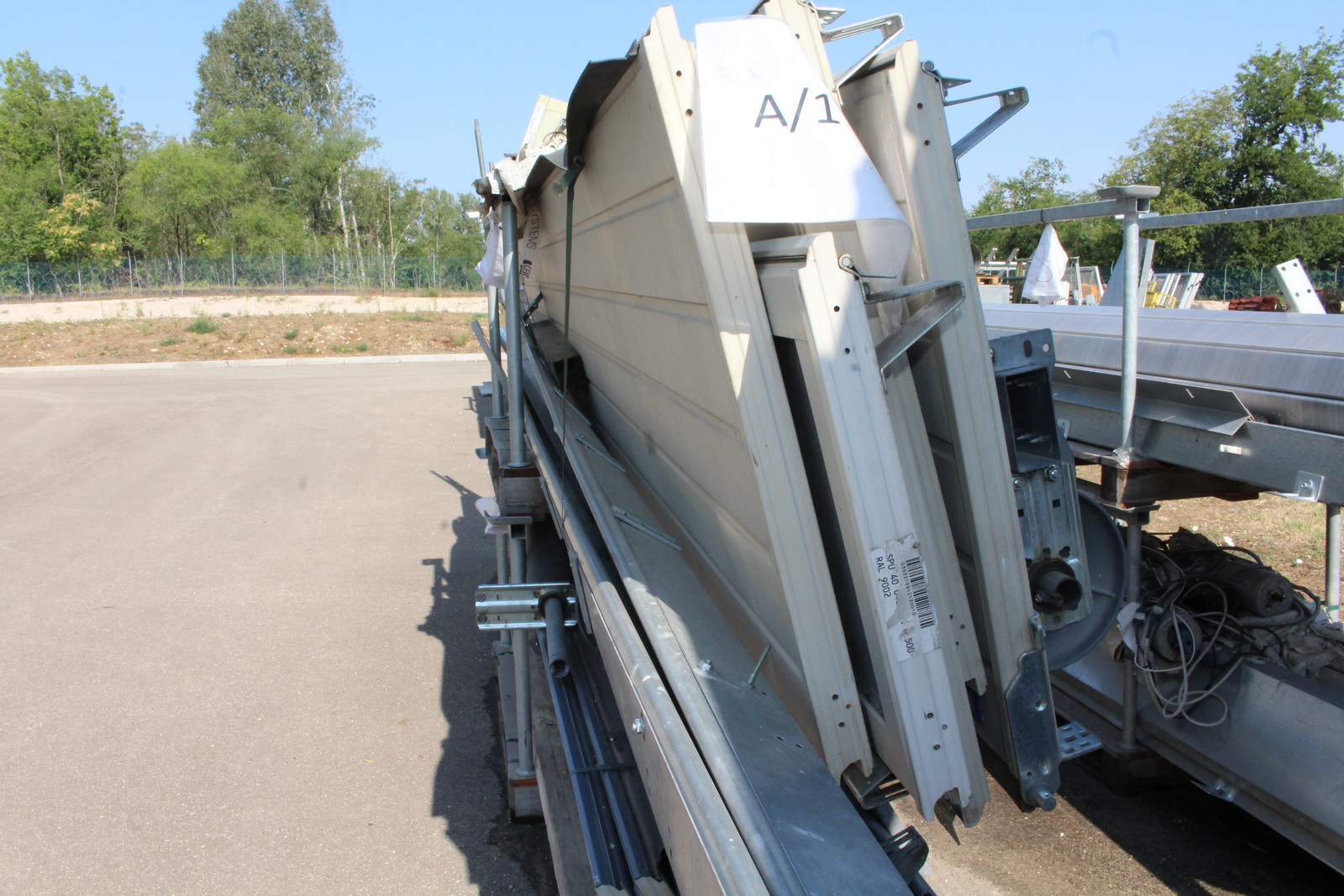 Ipari kapu (bontott) 4